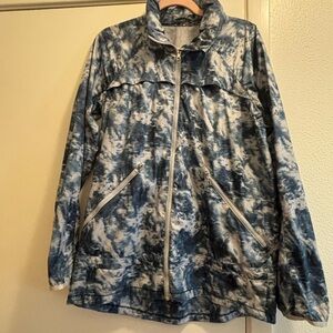 Lululemon windbreaker